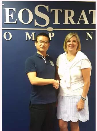 訪美參加“化學(xué)煥膚”學(xué)術(shù)交流大會(huì)