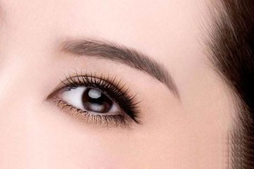 臥蠶和眼袋的區(qū)別有哪些方面?