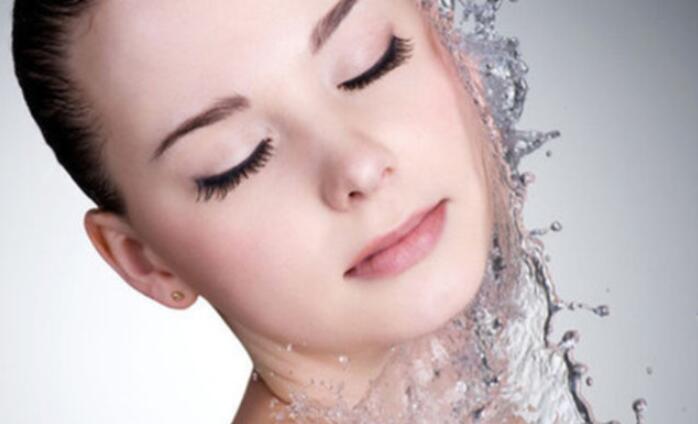 水光：打造瑩潤水光肌，春節(jié)穩(wěn)站C位！