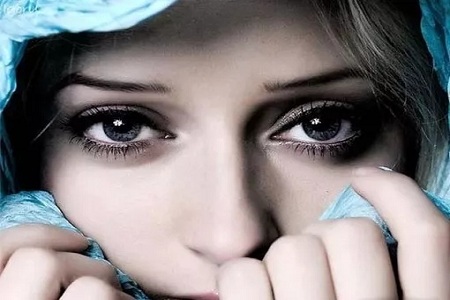 你的黑眼圈真的不只是因為熬夜！