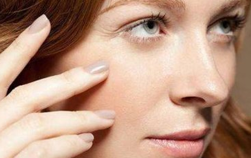 怎么去除法令紋？