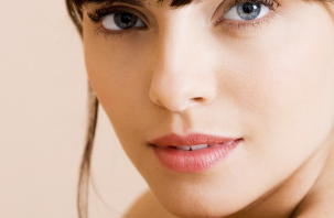 南京做膨體假體隆鼻要多少錢?