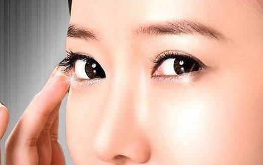 天津眼袋吸脂的價(jià)格是多少？