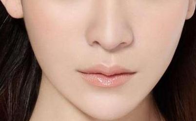 墊下巴手術(shù)要多少錢？