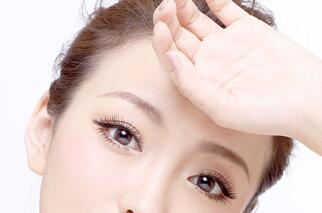 割雙眼皮的費(fèi)用是多少？