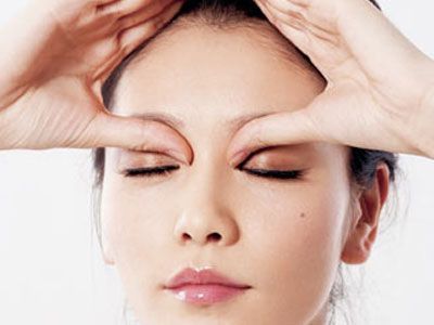 黑眼圈怎么快速消除？