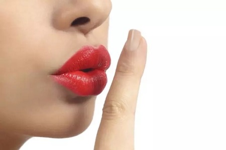 唇部整形多少錢(qián)