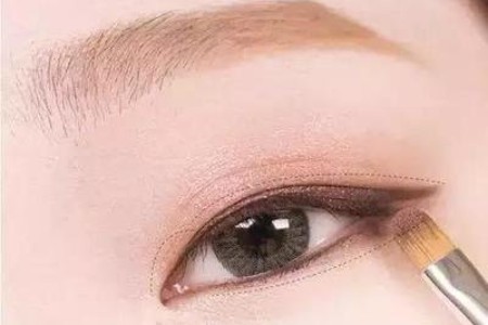 上海做雙眼皮手術(shù)的價(jià)格，看完后少花冤枉錢(qián)