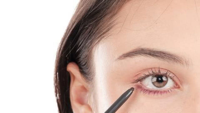 鄭州上瞼下垂矯正價(jià)格 清澈明亮雙眼讓人羨慕