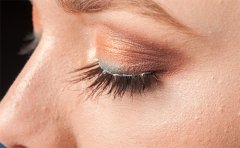 上瞼下垂做手術(shù)矯正有風(fēng)險嗎，附2023矯正價格表