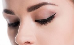 太陽穴凹陷填充玻尿酸效果好嗎，附2023豐太陽穴價格表